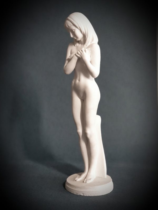 Statuette féminine 01